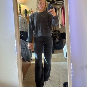 black softstream lululemon set!! both a size 6! selling as a set!